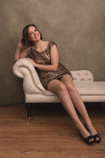 Elizabeth-discover-you-series-by-Renata-Clarke-Portraits