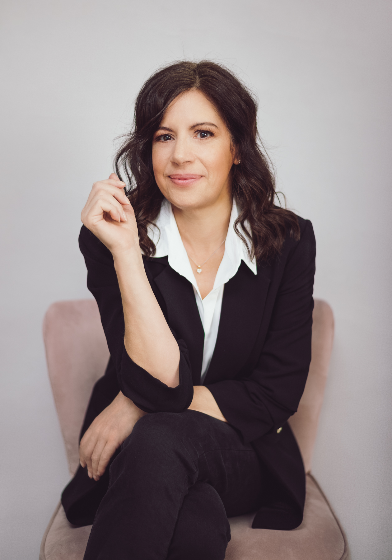 Personal branding photography by Renata Clarke for entrepreneurs and business owners that need help build their brand and attract ideal clients.